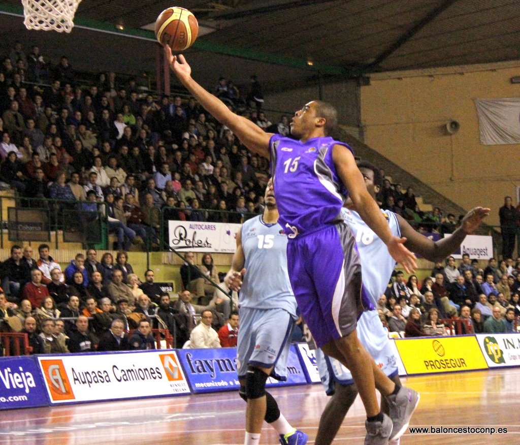 McDermott lidera ya el Trofeo. Foto baloncestoconp.es