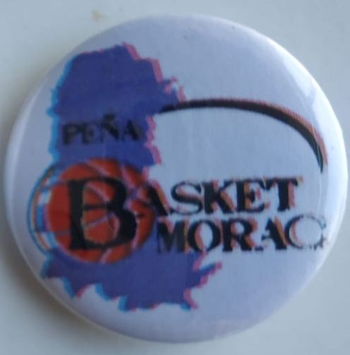 Chapa pequeña de la Peña Basket Morao