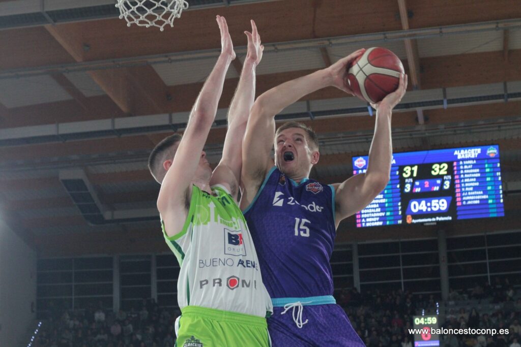 Tanner McGrew. Foto www.baloncestoconp.es